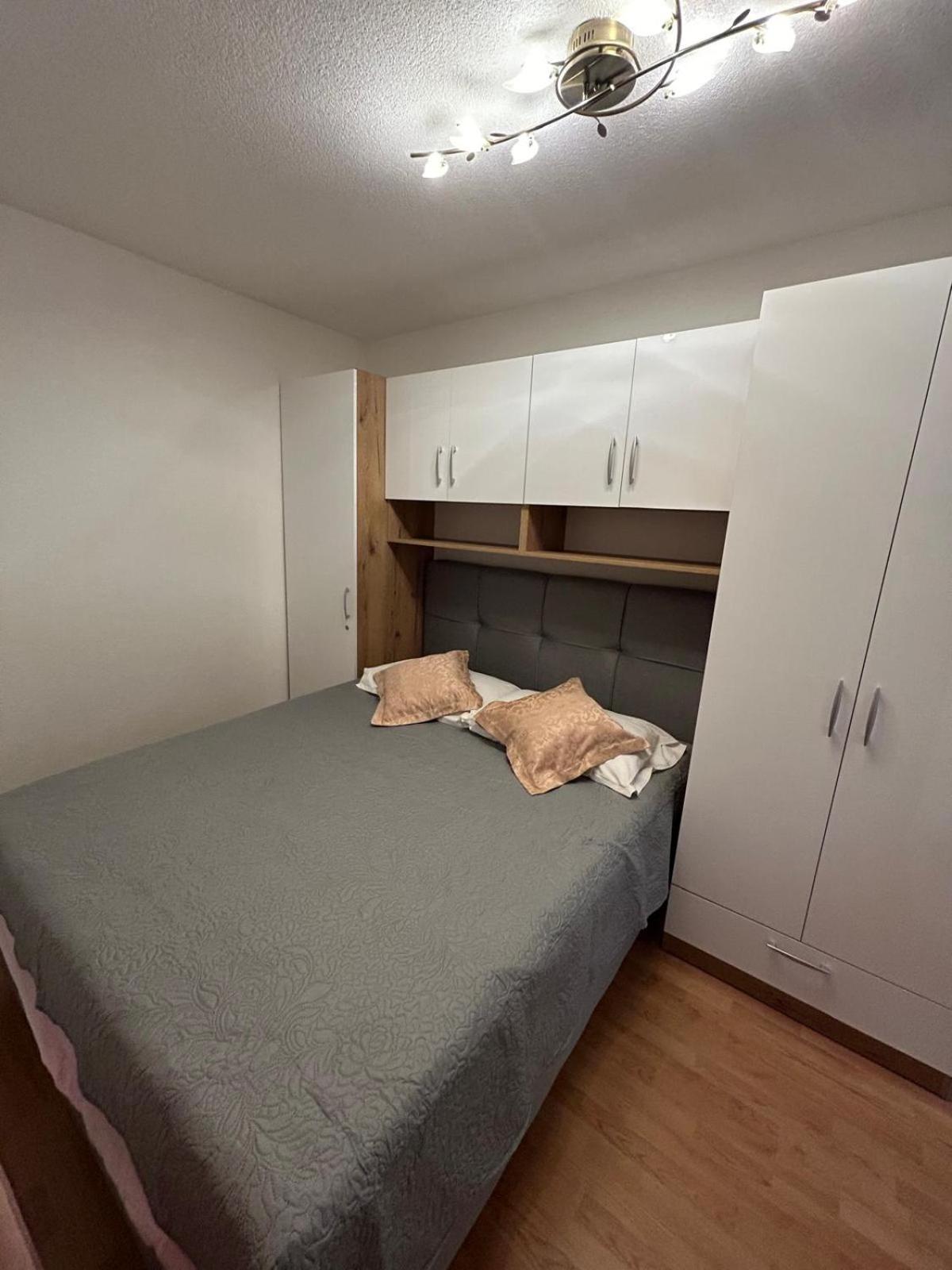 Apartment Lovre Topic Baška Voda Exteriér fotografie