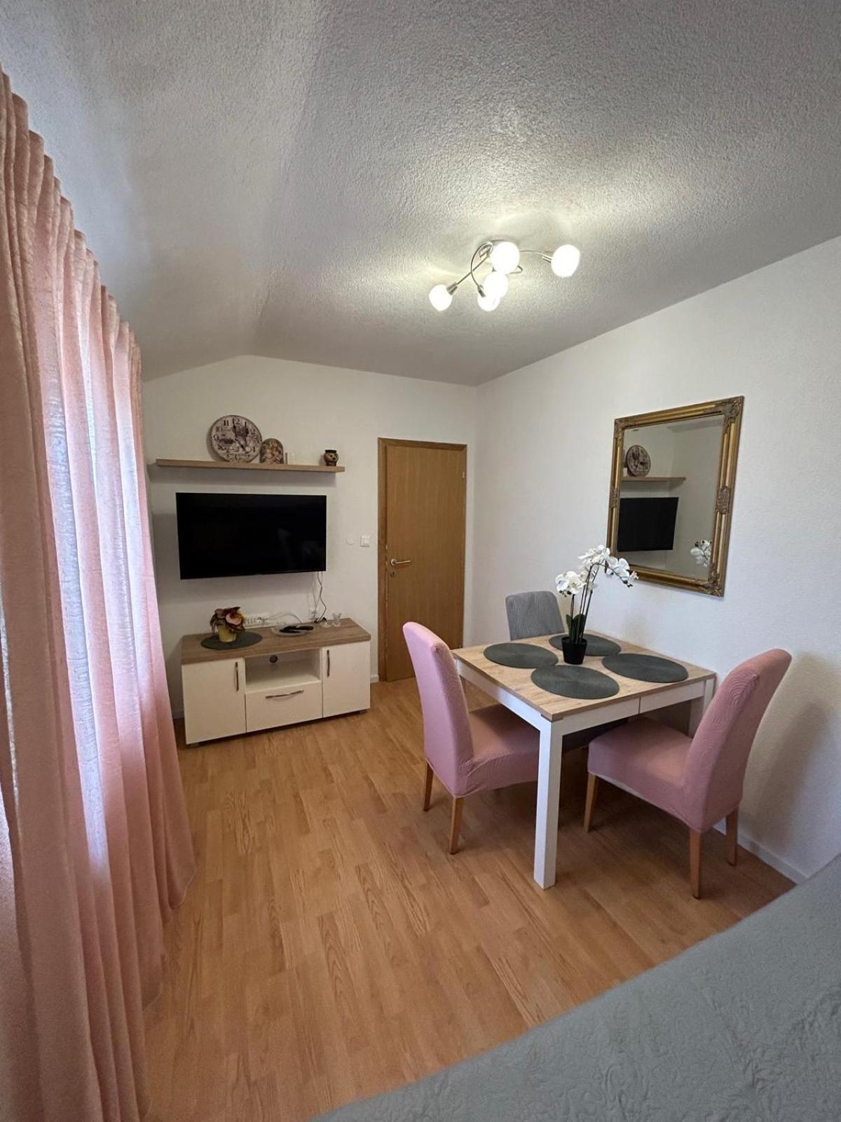 Apartment Lovre Topic Baška Voda Exteriér fotografie
